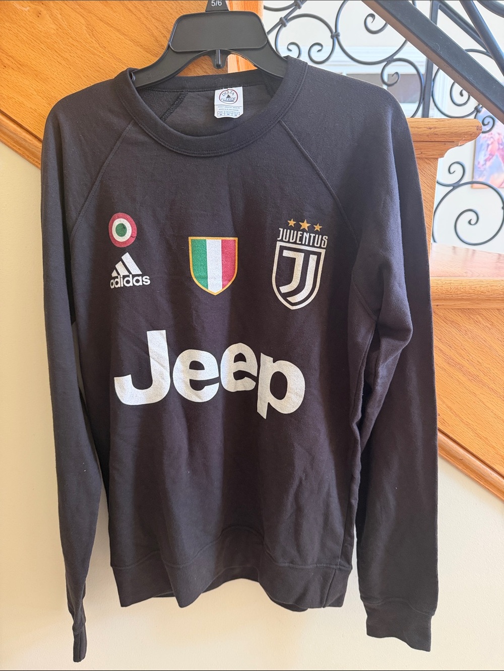 Delta Fleece Black Juventus Logo Crewneck Sweatshirt with White Jeep Size Medium